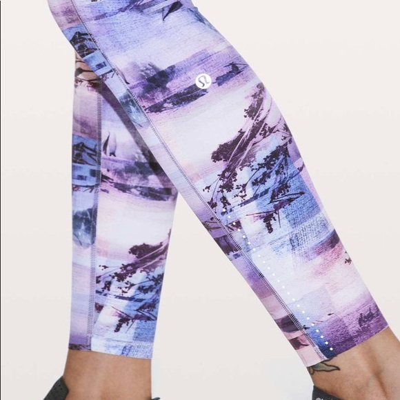 Lululemon Fast and Free - Picture 4 of 9